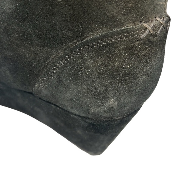 Clarks Originals Suede Wedge Boots - Picture 8 of 8